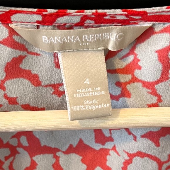 Banana Republic Red and Grey Floral Tank - Picture 4 of 6